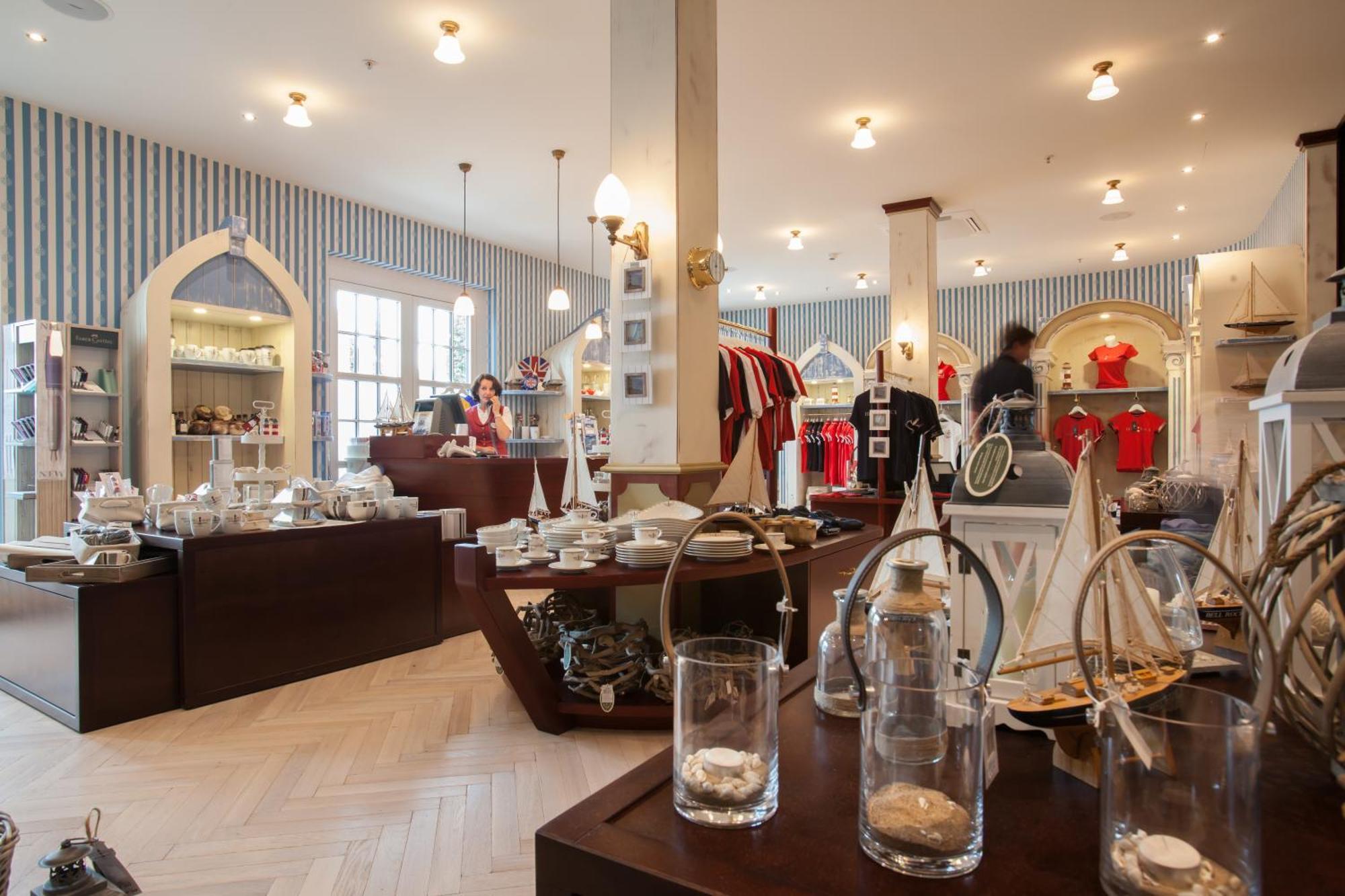 4 Hotel Rust Bagian luar foto